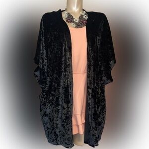 Victoria secret women’s cardigan Medium large black crush Velvet kimono top robe